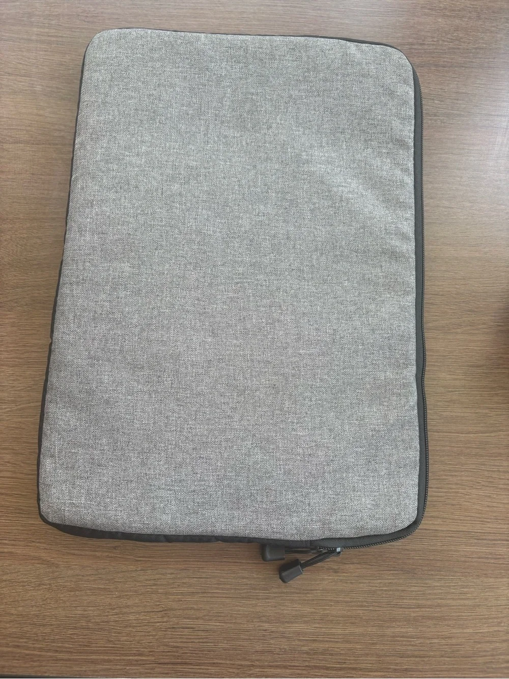 Targus Solid Pattern Laptop Sleeve Case - Gray and Black